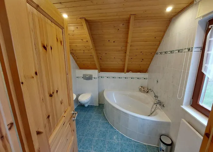 شقة Zur Saaleaue Wettin